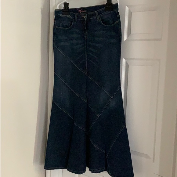 jean skirt in winter
